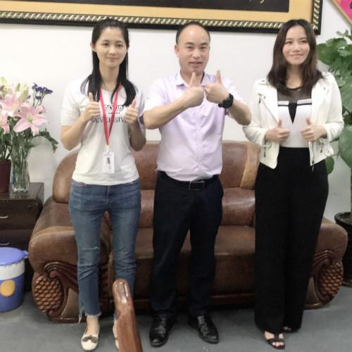 泰国客户来东升国际官网饰品厂