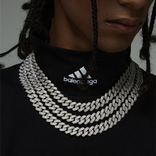 嘻哈饰品造成了哈希饰品