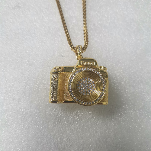 耳机客户找东升国际官网饰品厂设计产品