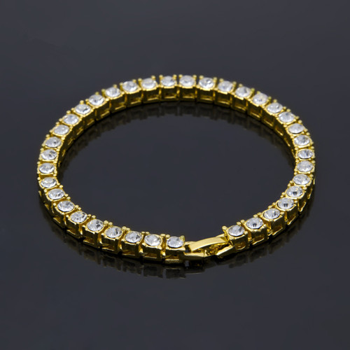 国内戴嘻哈饰品的人多吗