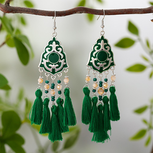 我恨心取下耳饰