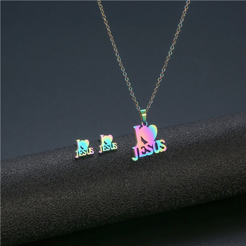 能镶钻的不锈钢饰品