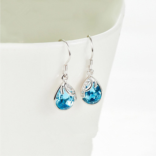 银饰品发黑能够自己处置 