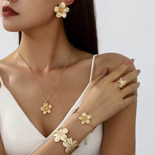 饰品厂普工的工作内容