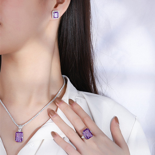 银饰品厂并非都是熟手员工