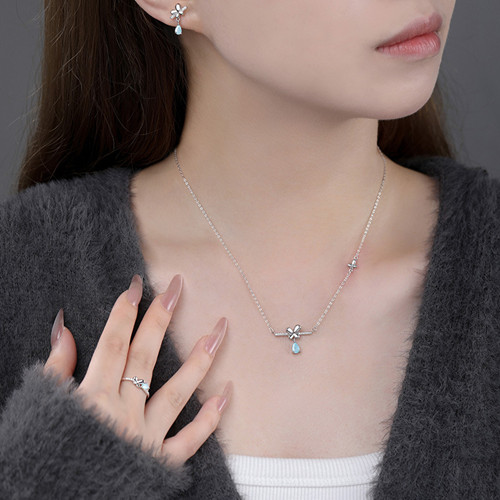 银饰品发黑的处置方式