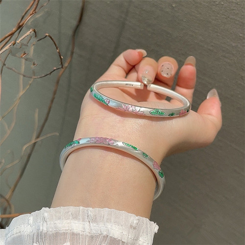 首饰厂恶性竞争的原因