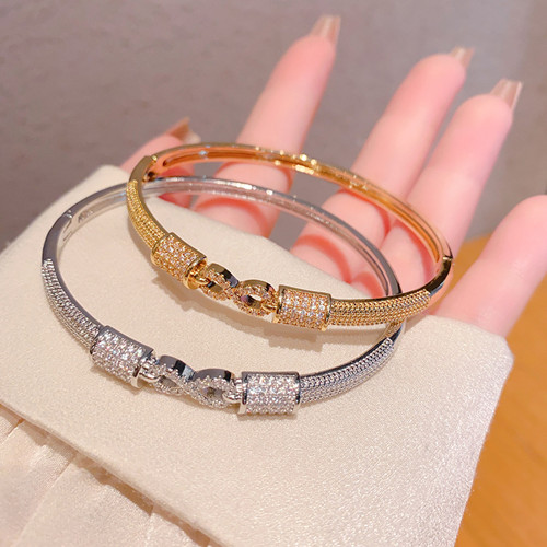 东升国际官网饰品厂雕刻新品之光