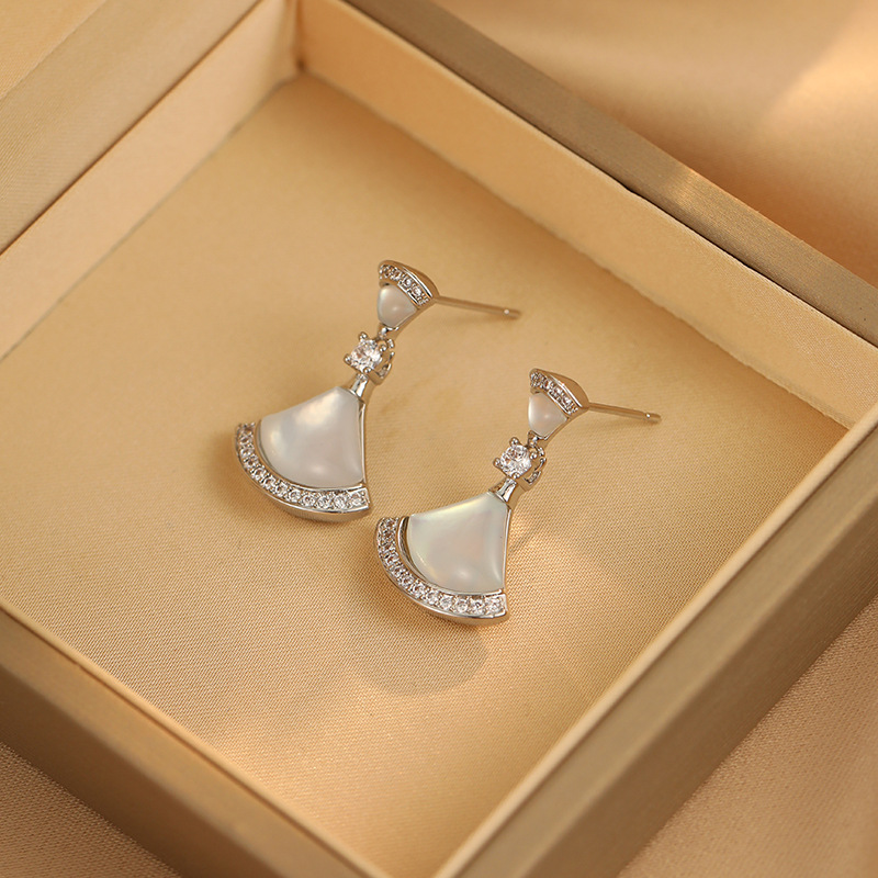 东升国际官网-钻营健全,你我一路成长