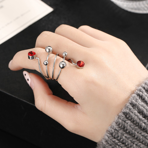 开口戒指若何调节大幼